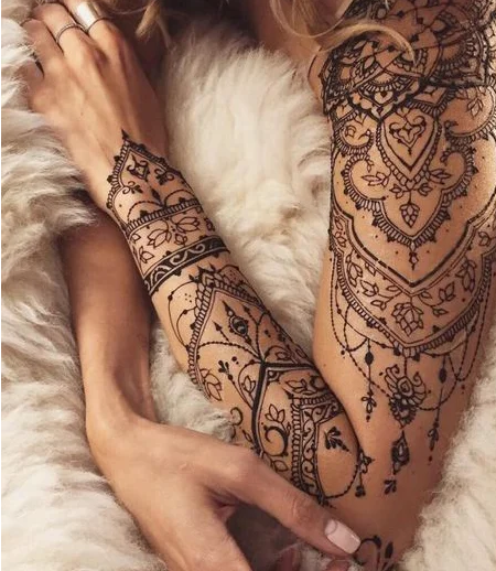 Henna tattoos